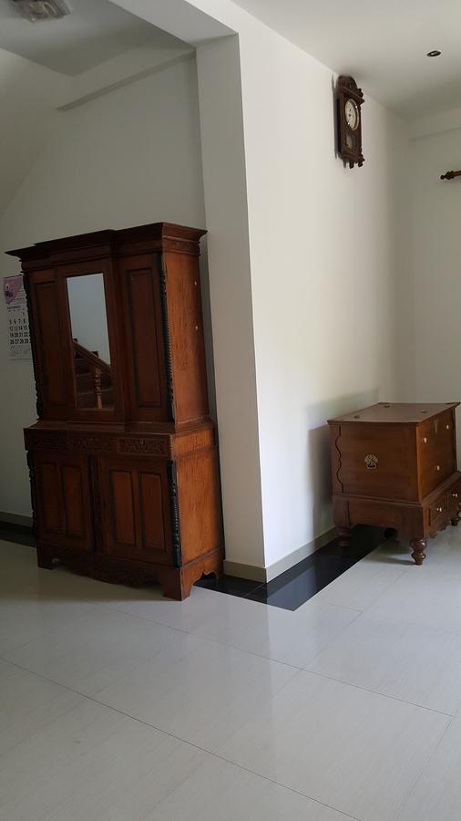 Lokuge Grand Resort Kataragama Esterno foto